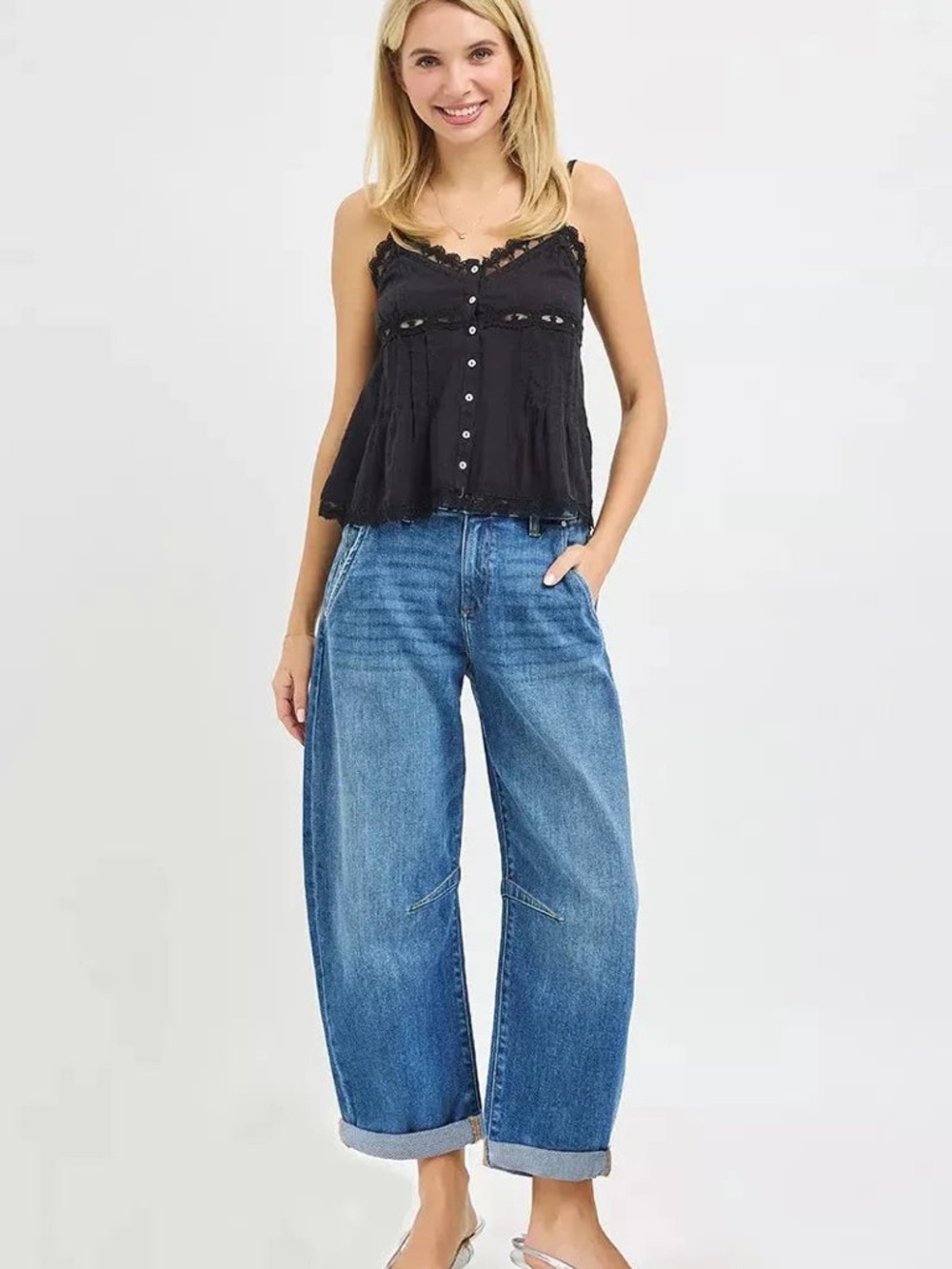 Risen Cropped Slouchy Cropped
Barrel Jeans NWT Sz 27 boho chic Baggy minimalist - Picture 4 of 16